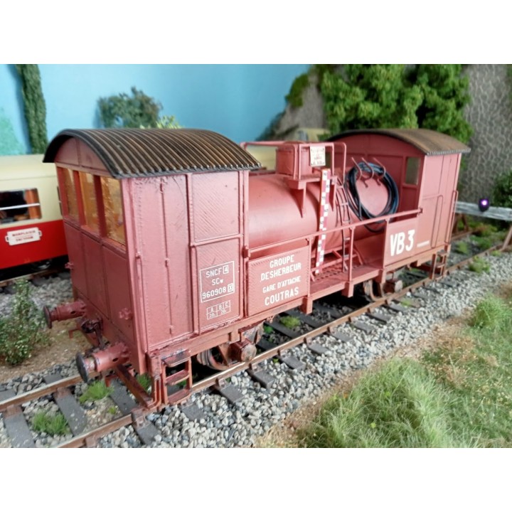 Wagon désherbeur K203, dépôt d'attache Coutras. Echelle zéro,  1/43,5 . VB3